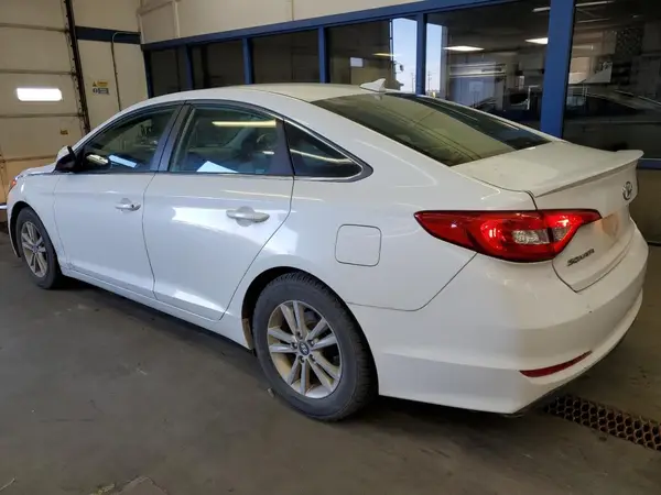 5NPE24AF9GH396520 2016 HYUNDAI SONATA - Image 2