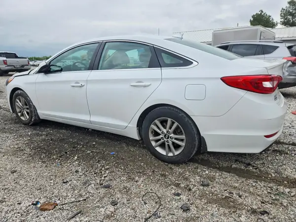 5NPE24AF9GH398297 2016 HYUNDAI SONATA - Image 2