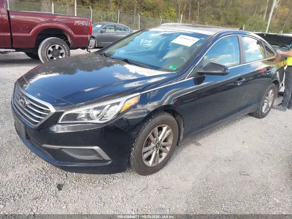 5NPE24AF9GH399501 2016 HYUNDAI SONATA - Image 2