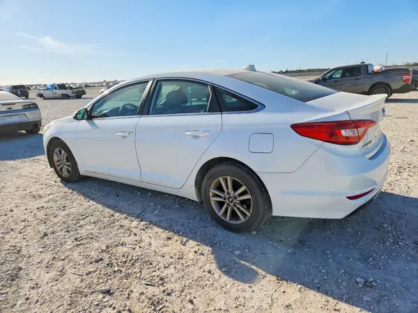 5NPE24AF9GH409752 2016 HYUNDAI SONATA - Image 2