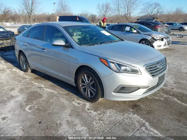 5NPE24AF9GH410514 2016 HYUNDAI SONATA - Image 1