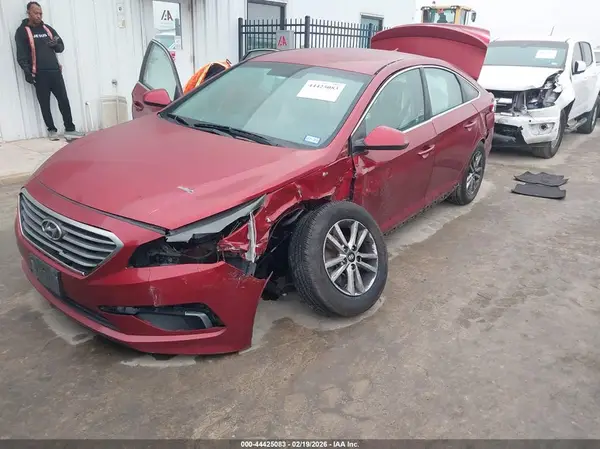 5NPE24AF9GH412991 2016 HYUNDAI SONATA - Image 2