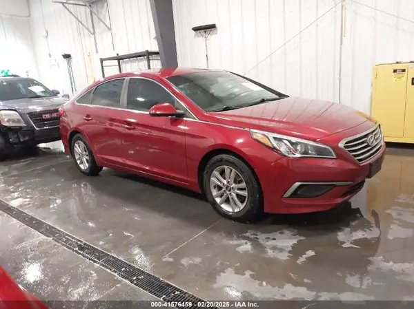 5NPE24AF9GH429385 2016 HYUNDAI SONATA - Image 1