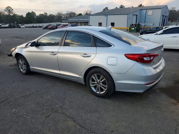 5NPE24AF9GH436367 2016 HYUNDAI SONATA - Image 2