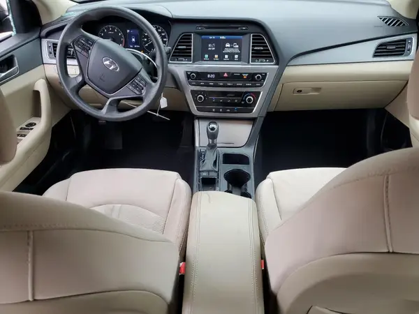 5NPE24AF9HH437049 2017 HYUNDAI SONATA - Image 8