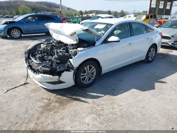 5NPE24AF9HH438492 2017 HYUNDAI SONATA - Image 2
