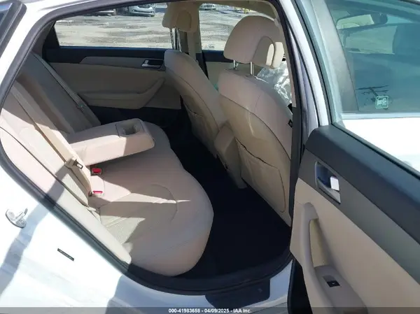 5NPE24AF9HH438492 2017 HYUNDAI SONATA - Image 8