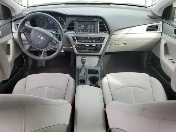 5NPE24AF9HH438735 2017 HYUNDAI SONATA - Image 8