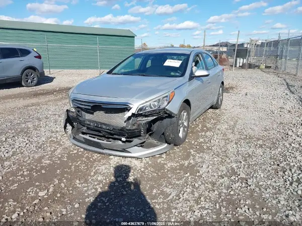 5NPE24AF9HH438833 2017 HYUNDAI SONATA - Image 2