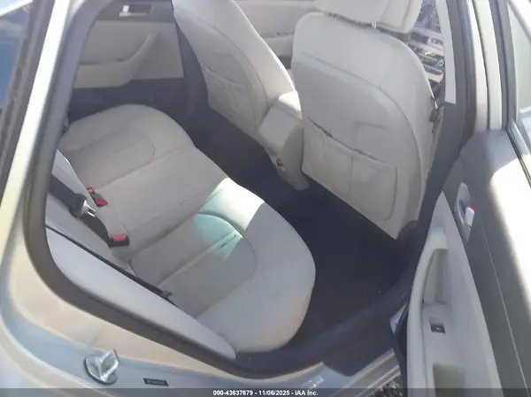5NPE24AF9HH438833 2017 HYUNDAI SONATA - Image 8