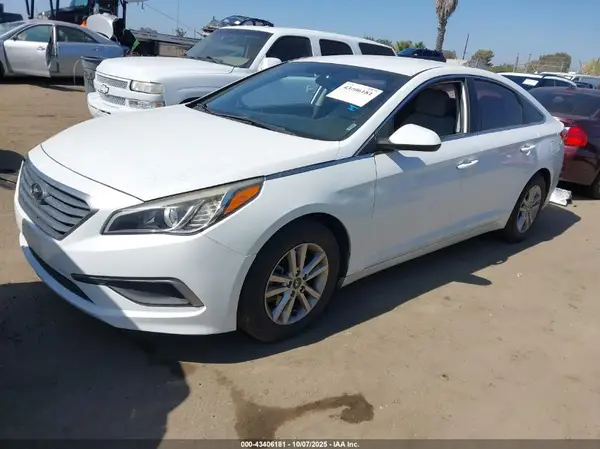 5NPE24AF9HH441456 2017 HYUNDAI SONATA - Image 2