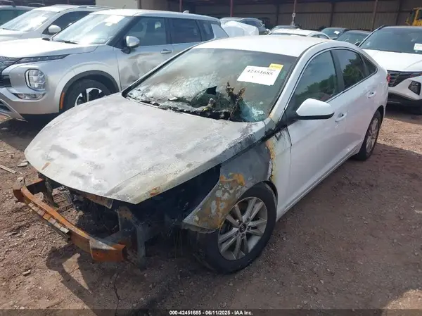 5NPE24AF9HH444650 2017 HYUNDAI SONATA - Image 2