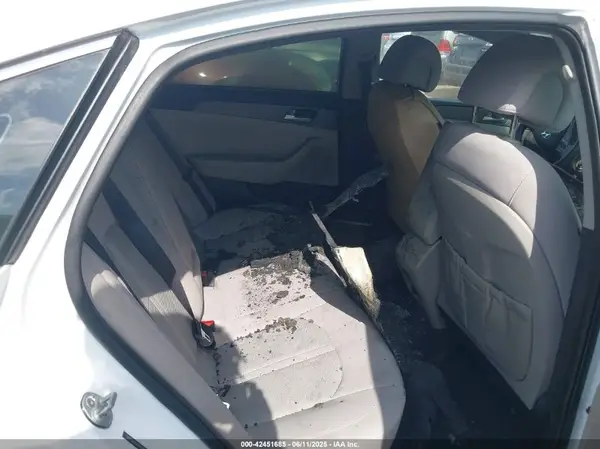 5NPE24AF9HH444650 2017 HYUNDAI SONATA - Image 8