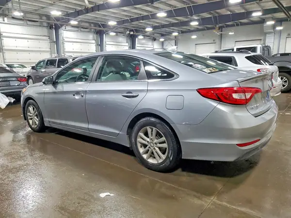 5NPE24AF9HH445281 2017 HYUNDAI SONATA - Image 2