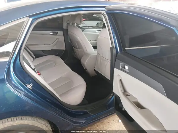 5NPE24AF9HH447905 2017 HYUNDAI SONATA - Image 8