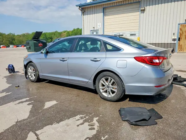 5NPE24AF9HH451551 2017 HYUNDAI SONATA - Image 2
