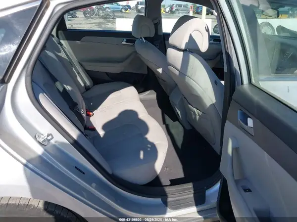 5NPE24AF9HH453767 2017 HYUNDAI SONATA - Image 8