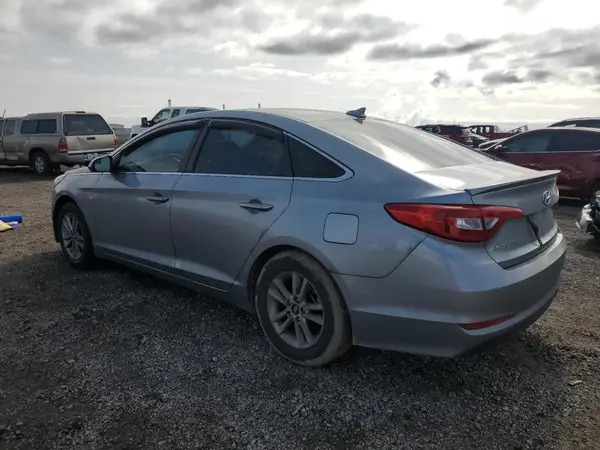 5NPE24AF9HH456457 2017 HYUNDAI SONATA - Image 2