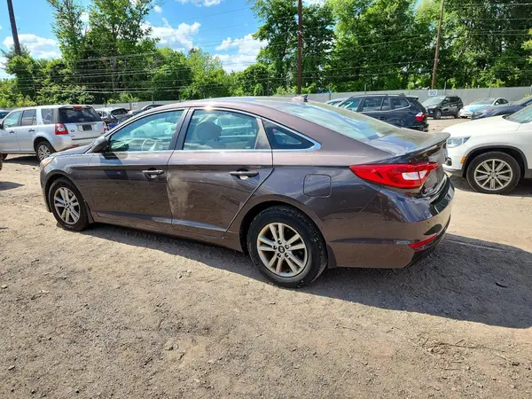 5NPE24AF9HH457625 2017 HYUNDAI SONATA - Image 2