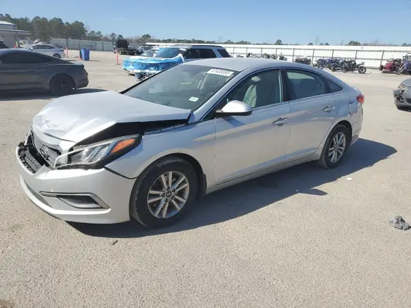 5NPE24AF9HH464560 2017 HYUNDAI SONATA - Image 1