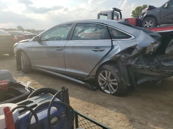 5NPE24AF9HH464686 2017 HYUNDAI SONATA - Image 2