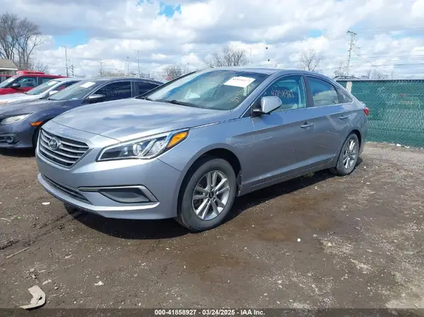 5NPE24AF9HH465630 2017 HYUNDAI SONATA - Image 2