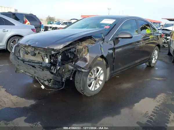 5NPE24AF9HH472142 2017 HYUNDAI SONATA - Image 2
