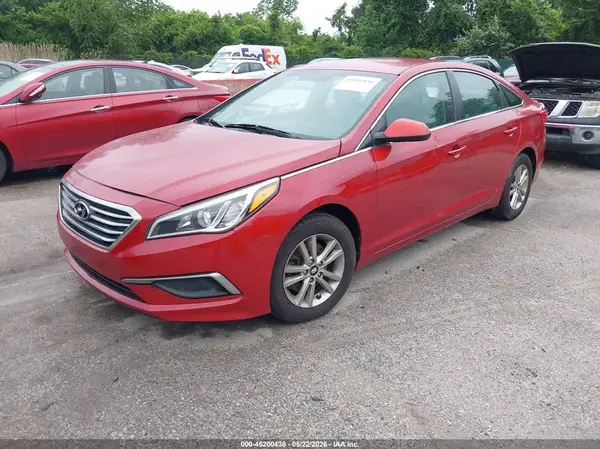 5NPE24AF9HH477423 2017 HYUNDAI SONATA - Image 2