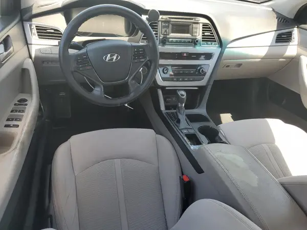 5NPE24AF9HH477549 2017 HYUNDAI SONATA - Image 8
