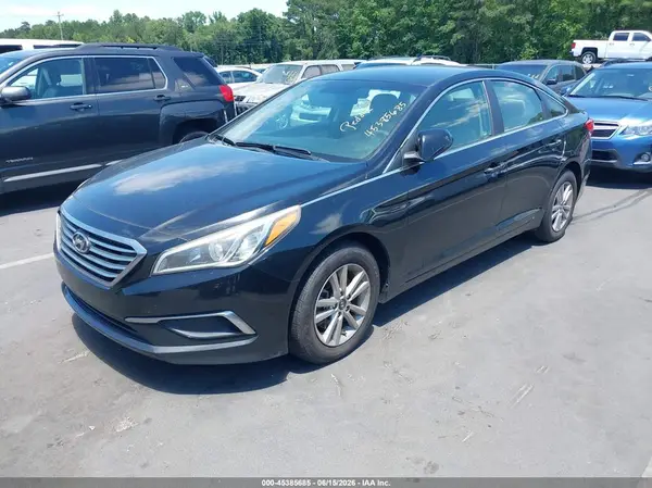 5NPE24AF9HH478233 2017 HYUNDAI SONATA - Image 2