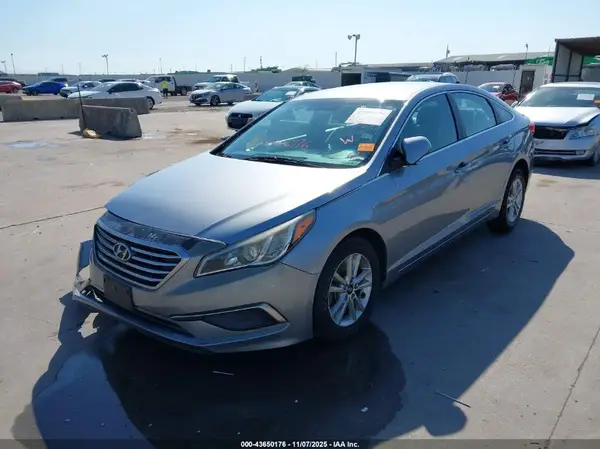 5NPE24AF9HH485330 2017 HYUNDAI SONATA - Image 2