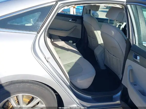 5NPE24AF9HH485330 2017 HYUNDAI SONATA - Image 8