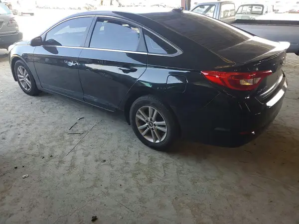 5NPE24AF9HH485814 2017 HYUNDAI SONATA - Image 2