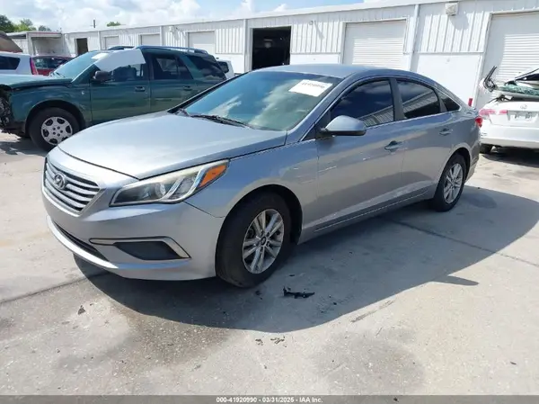 5NPE24AF9HH486896 2017 HYUNDAI SONATA - Image 2