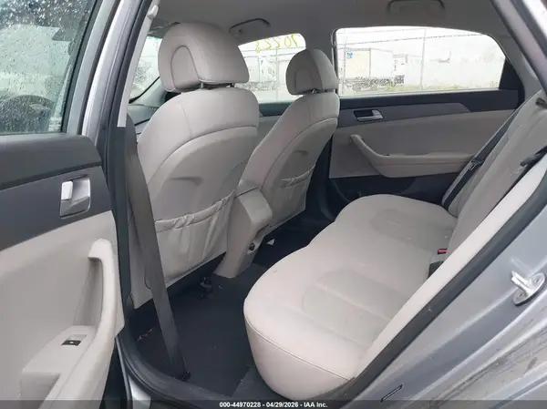 5NPE24AF9HH487952 2017 HYUNDAI SONATA - Image 8