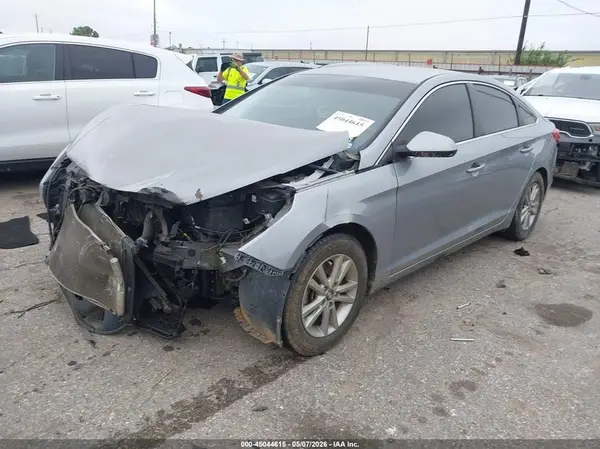 5NPE24AF9HH489507 2017 HYUNDAI SONATA - Image 2