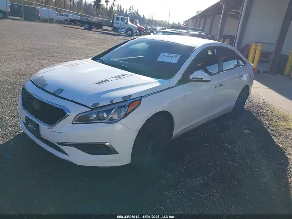 5NPE24AF9HH489801 2017 HYUNDAI SONATA - Image 2