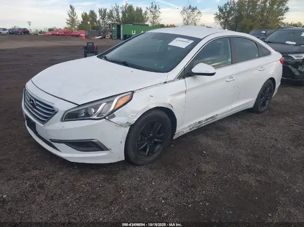5NPE24AF9HH491726 2017 HYUNDAI SONATA - Image 2