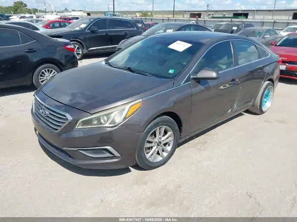 5NPE24AF9HH492049 2017 HYUNDAI SONATA - Image 2