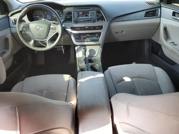 5NPE24AF9HH493086 2017 HYUNDAI SONATA - Image 8
