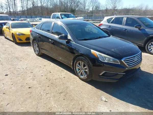 5NPE24AF9HH499602 2017 HYUNDAI SONATA - Image 1