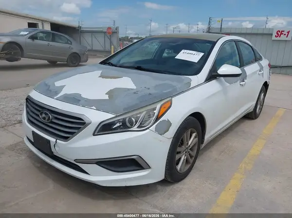 5NPE24AF9HH500411 2017 HYUNDAI SONATA - Image 2