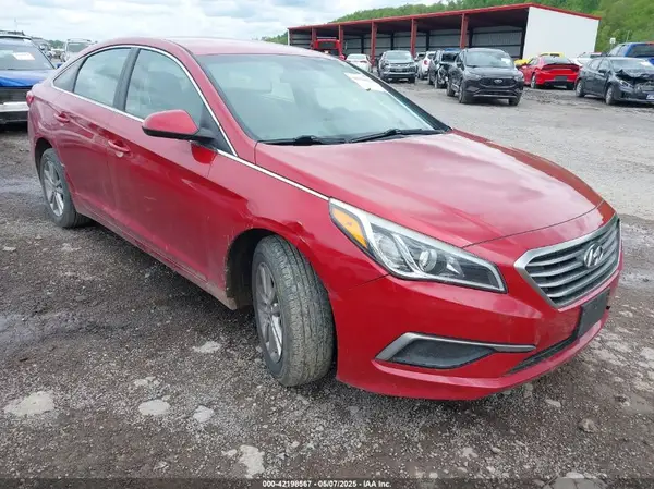 5NPE24AF9HH501980 2017 HYUNDAI SONATA - Image 1