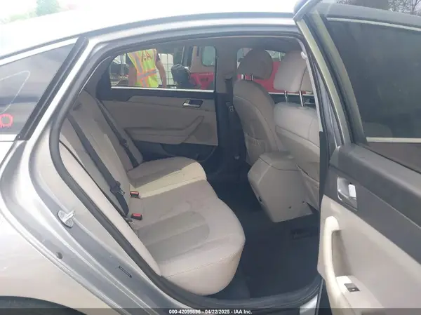 5NPE24AF9HH502319 2017 HYUNDAI SONATA - Image 8