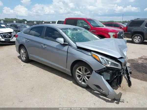 5NPE24AF9HH506824 2017 HYUNDAI SONATA - Image 1