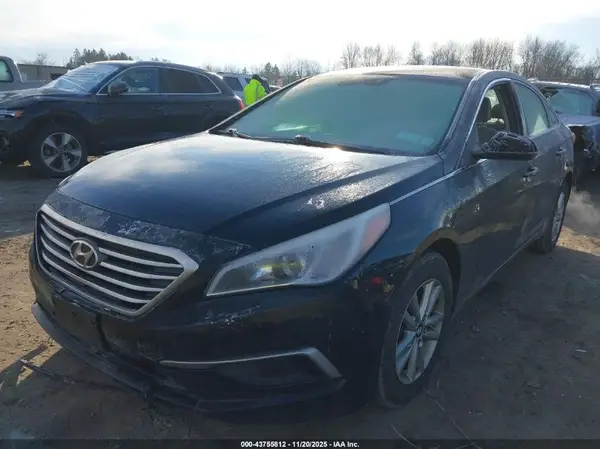 5NPE24AF9HH510632 2017 HYUNDAI SONATA - Image 2