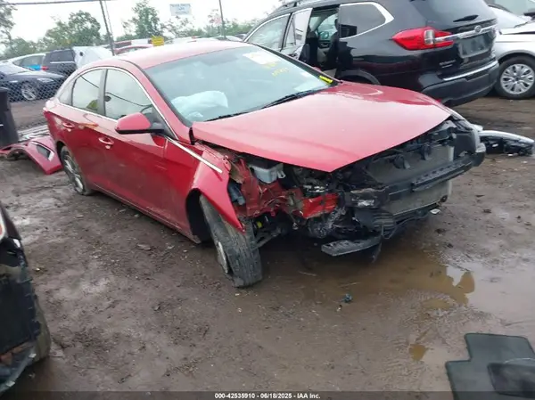 5NPE24AF9HH516317 2017 HYUNDAI SONATA - Image 1