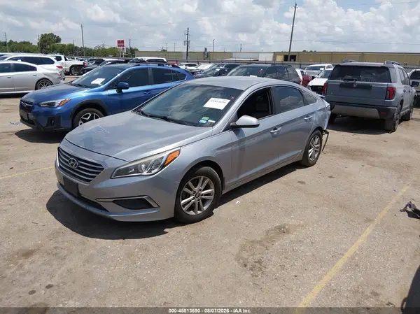 5NPE24AF9HH517449 2017 HYUNDAI SONATA - Image 2