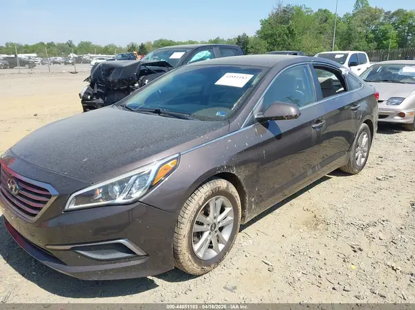 5NPE24AF9HH519587 2017 HYUNDAI SONATA - Image 2