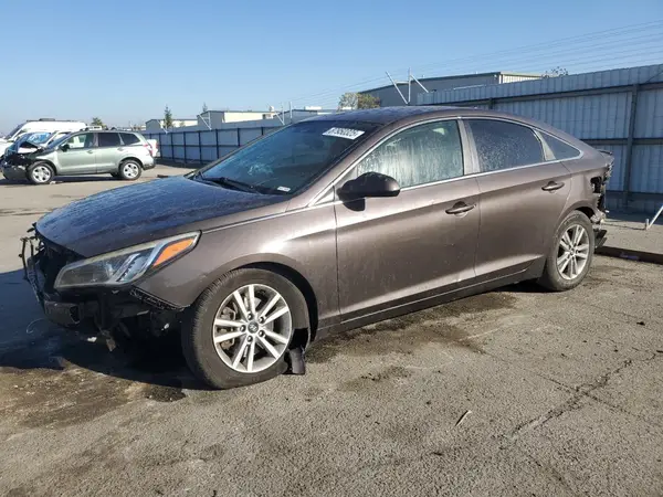5NPE24AF9HH520903 2017 HYUNDAI SONATA - Image 1